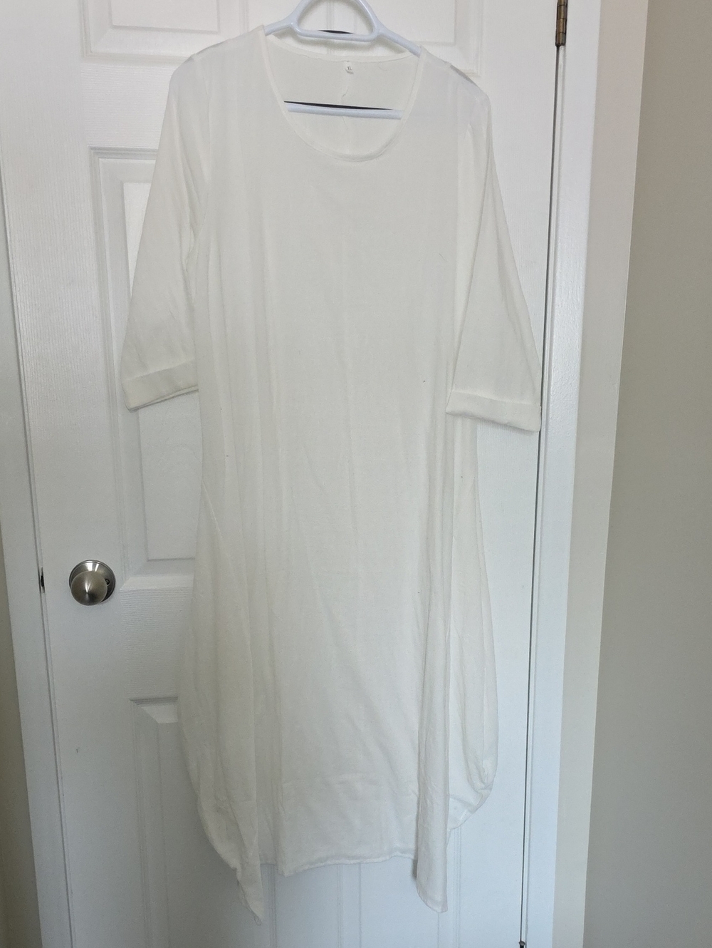 Simple White Scoop Neck Tunic Dress